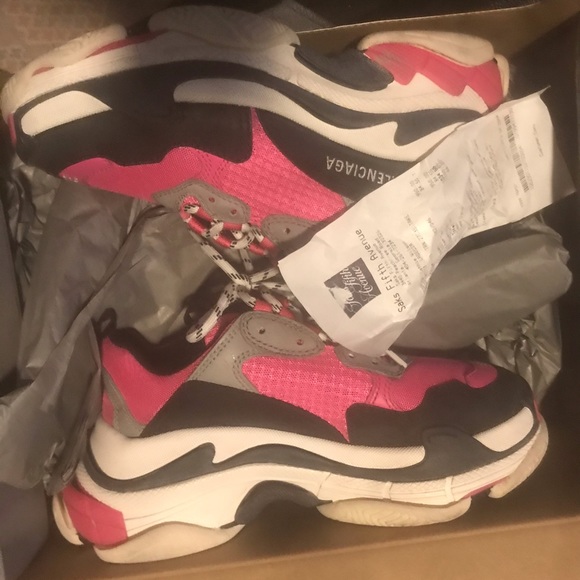 balenciaga shoes female